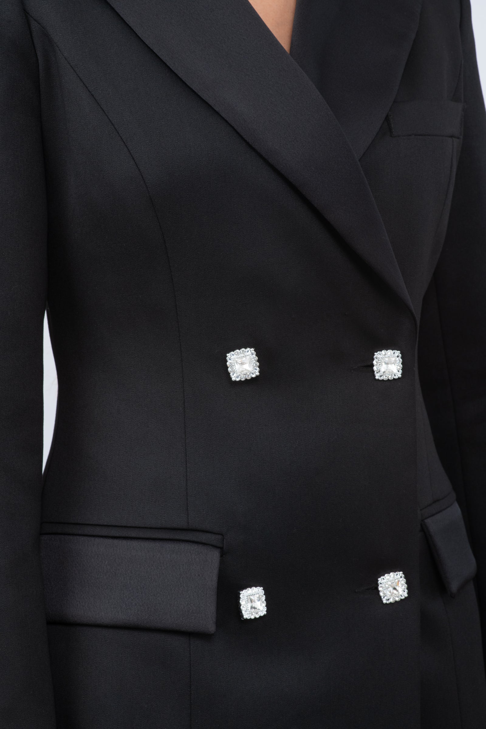 Robe blazer noire à bijoux - Andrea
